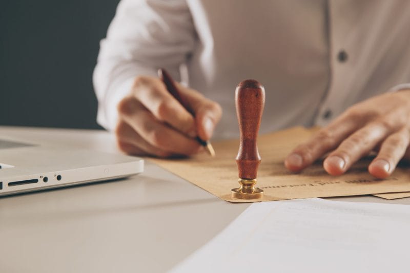 إجبار جمعية التراجمة على التراجع عن تحديد أتعاب الترجمة