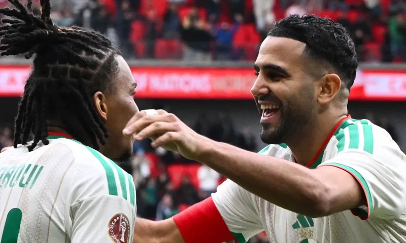 رياض محرز يقود الجزائر للفوز على السودان بـ 3 أهداف لصفر