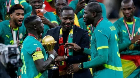 هل قرار الكاف يعني منح المغرب لقب كأس إفريقيا؟