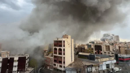 أمريكا تقصف أزيد من 1200 موقع في إيران خلال ساعات