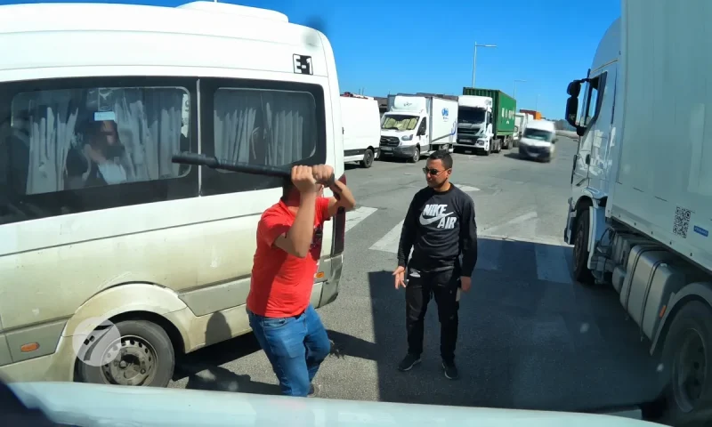 توجيه تهمة محاولة القتل العمد لسائق الحافلة