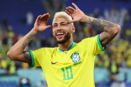 قائمة البرازيل لكأس العالم تضم نيمار