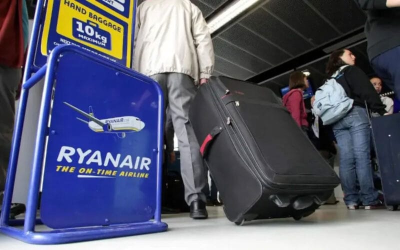Ryanair تمنح مكافأة لموظفيها لإغضاب المسافرين