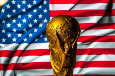 طرح تذكرة بسعر مليون سنتيم للسفر لأمريكا وتشجيع المنتخب