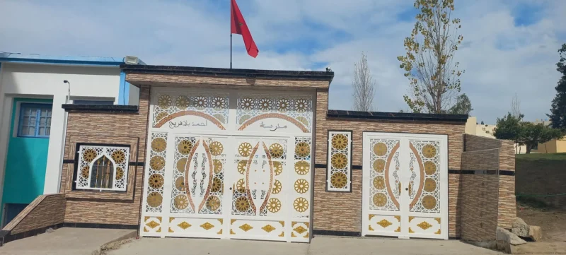 مدرسة أحمد بلافريج في طنجة تخرج عن صمتها حيال استخلاص أموال لحضور حفل تميز