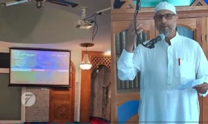 إمام يدعو المؤمنين لمتابعة مباراة المنتخب المغربي ضد فرنسا داخل مسجد